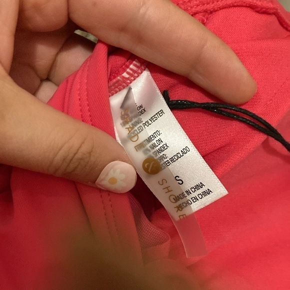 Shade & Shore Women's Tunneled Plunge One Piece Swimsuit Bathing Suit, Pink - Picture 3 of 3